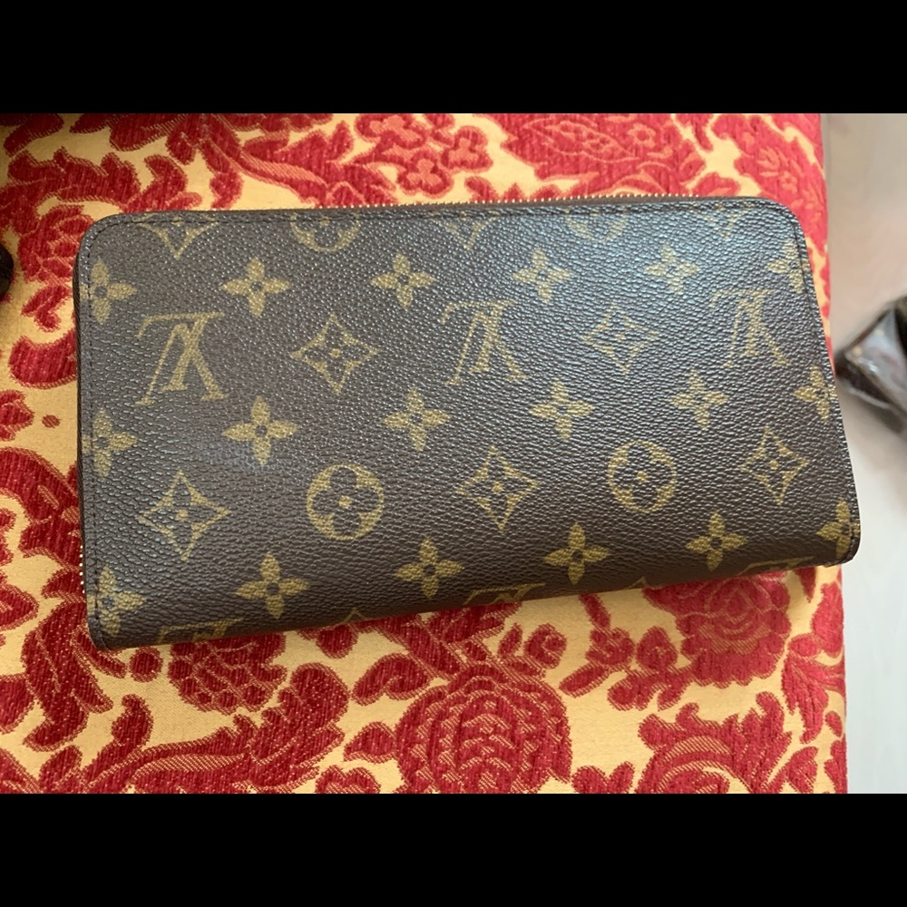 Lv Authentic Large Zippy Case Wallet, Code: Sn1015 - image 2
